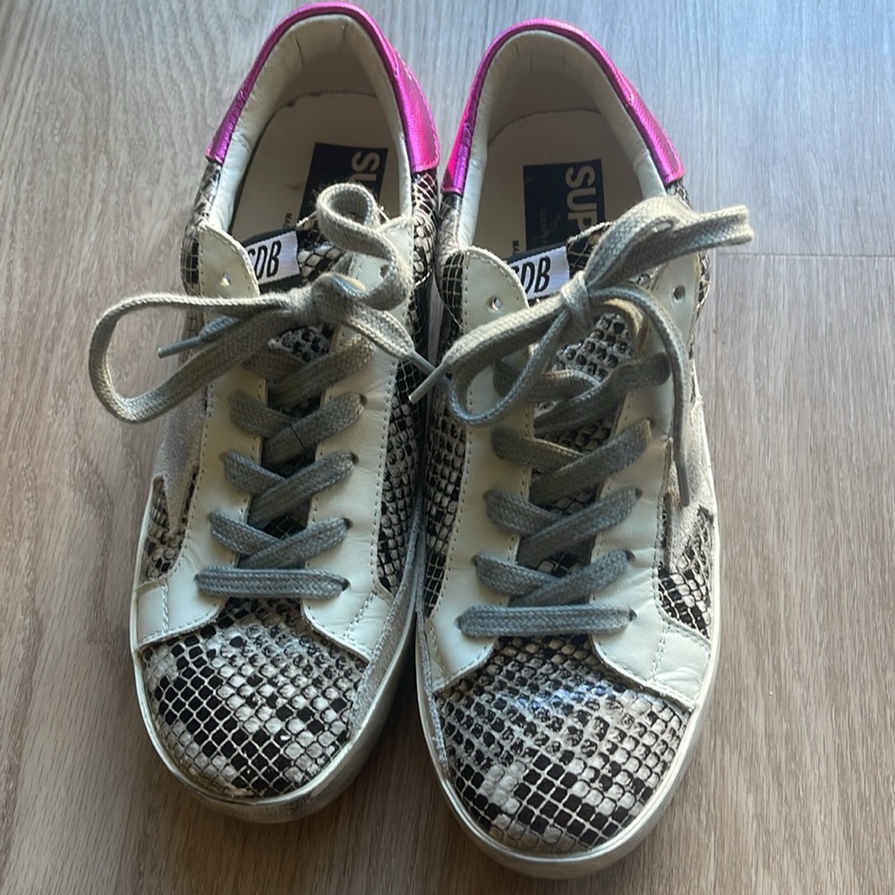 Snakeskin Golden Goose tennis shoe